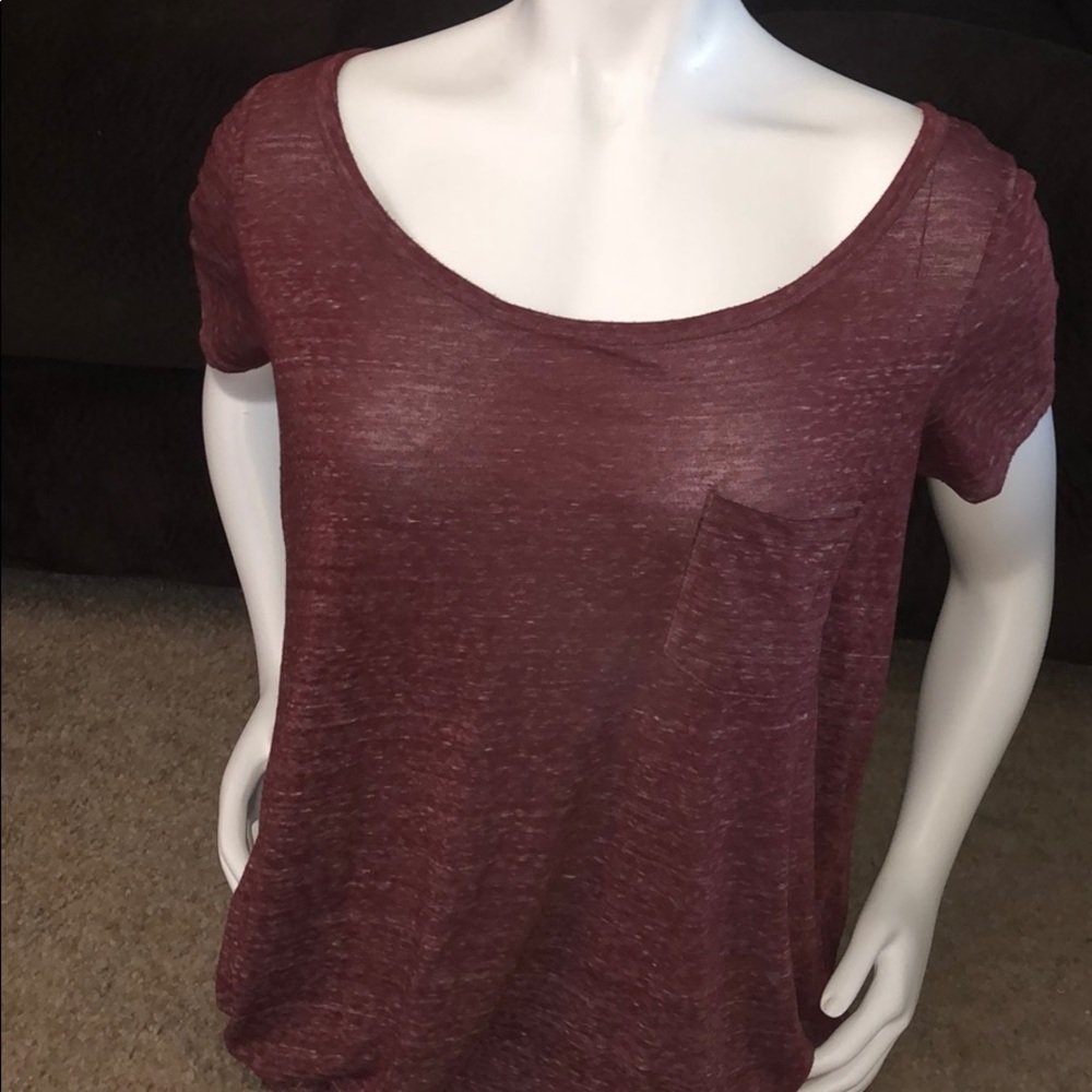 American Eagle open back pocket tee